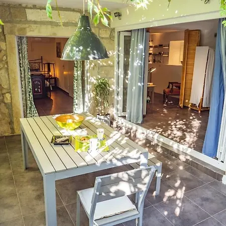 Garden&shade 3min Away From The Historical Center Apartment Hvar Town